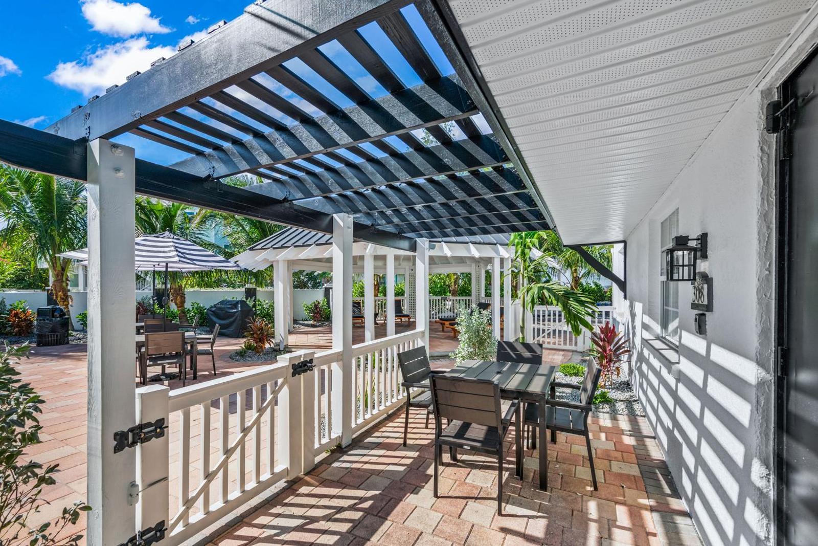Tropic Isle At Anna Maria Island Inn Main image 1